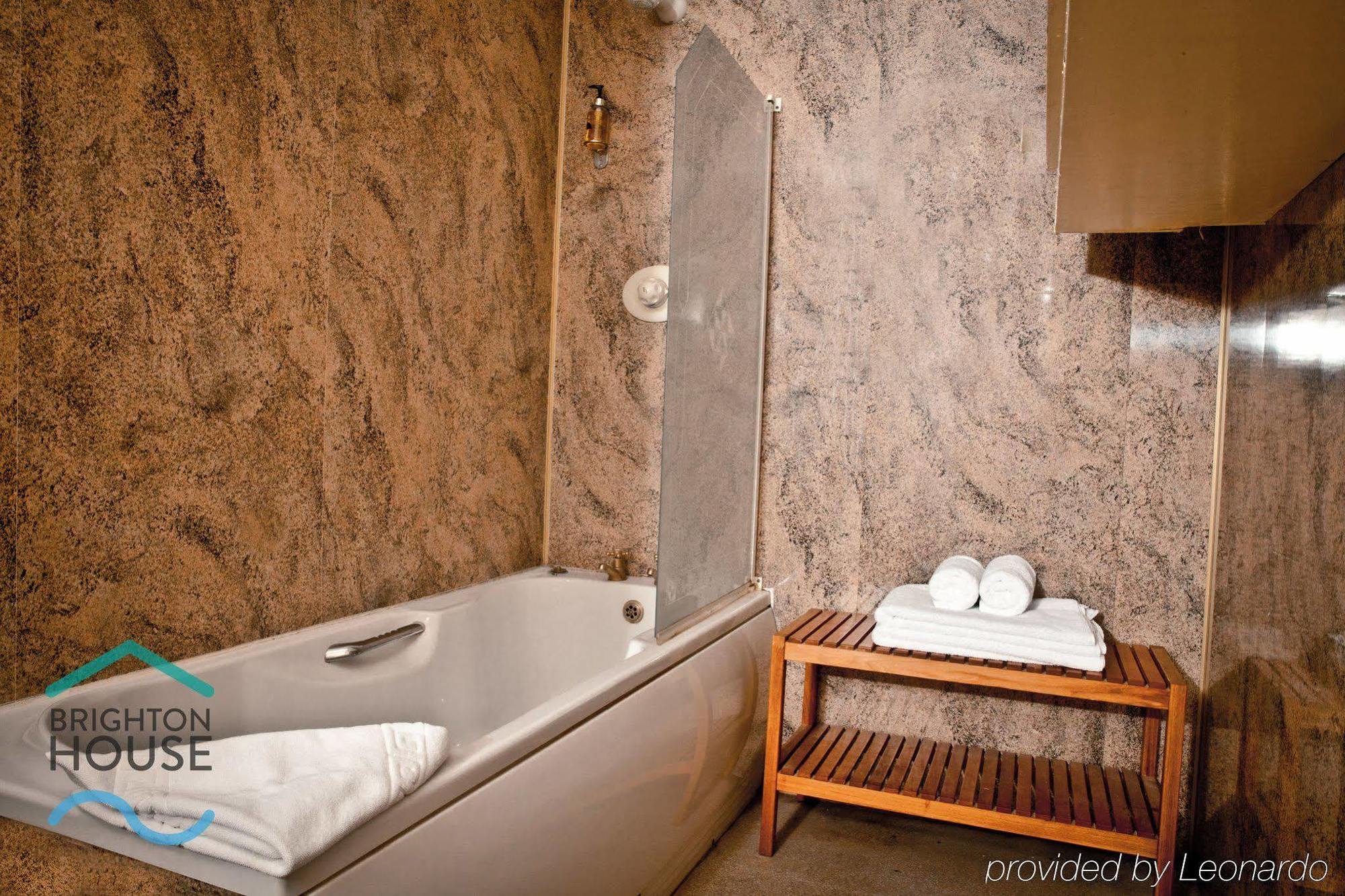 Brighton House Bed & Breakfast Екстериор снимка